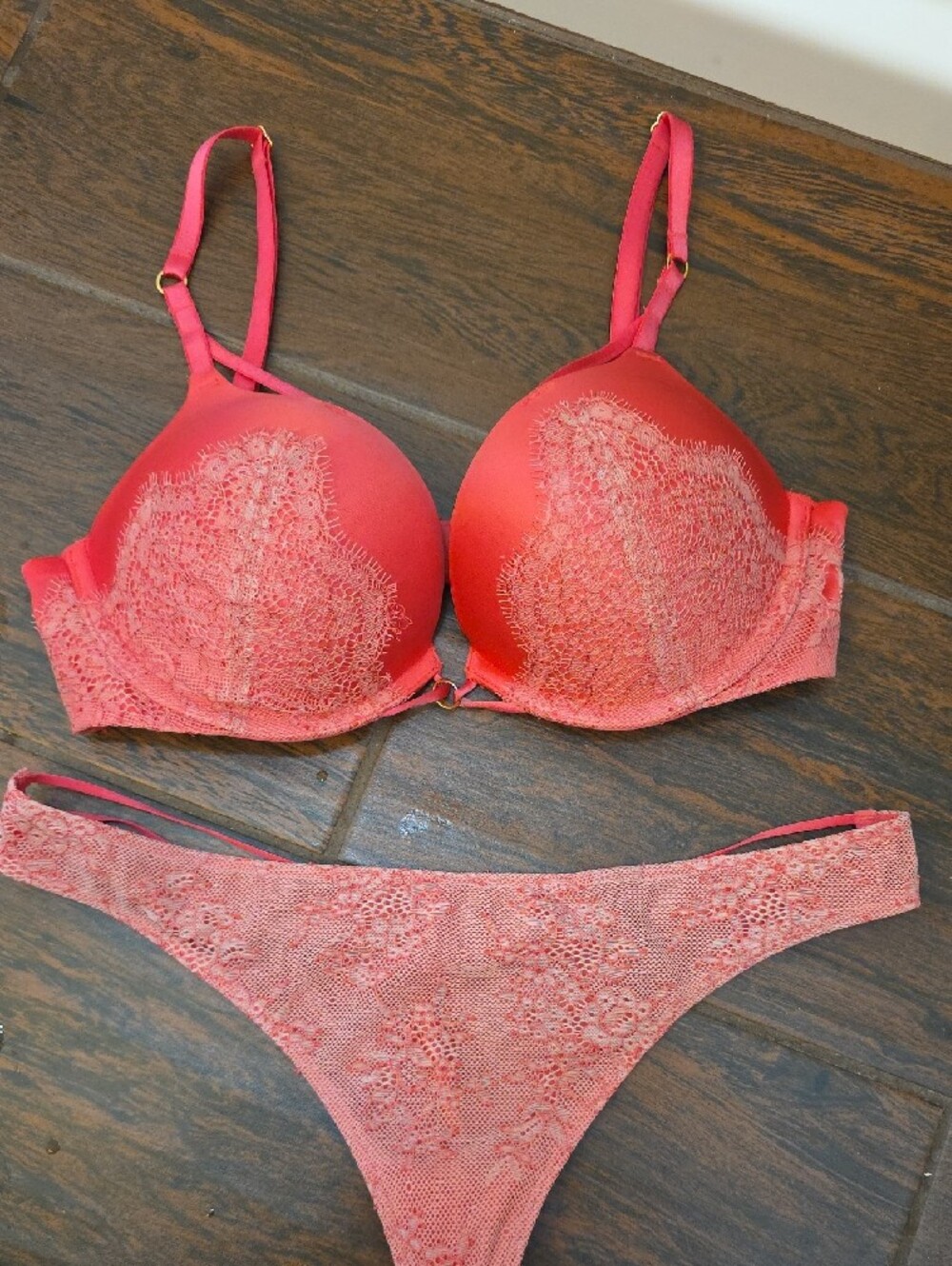 Victoria's Secret Bomshell Plunge Coral Lace Push-Up Bra & Thong Set